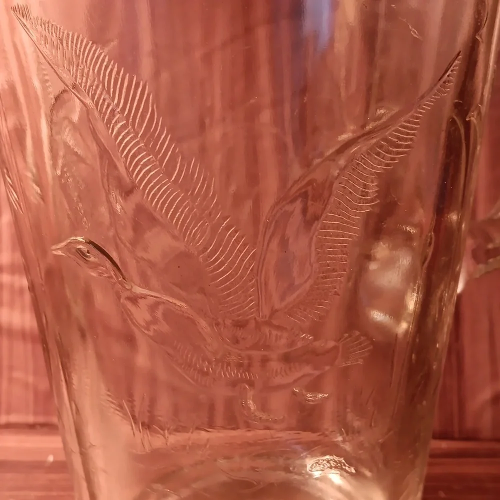 Vintage heavy glass pitcher barware ducks hunting man cave